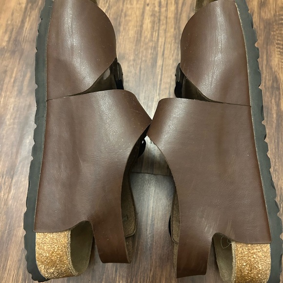 Birkenstock Brown Sandal - Picture 5 of 10